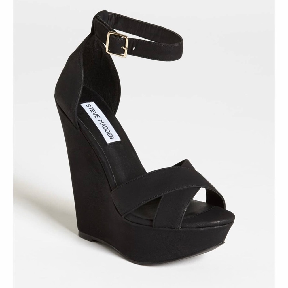 Steve Madden “Xenon” Wedge